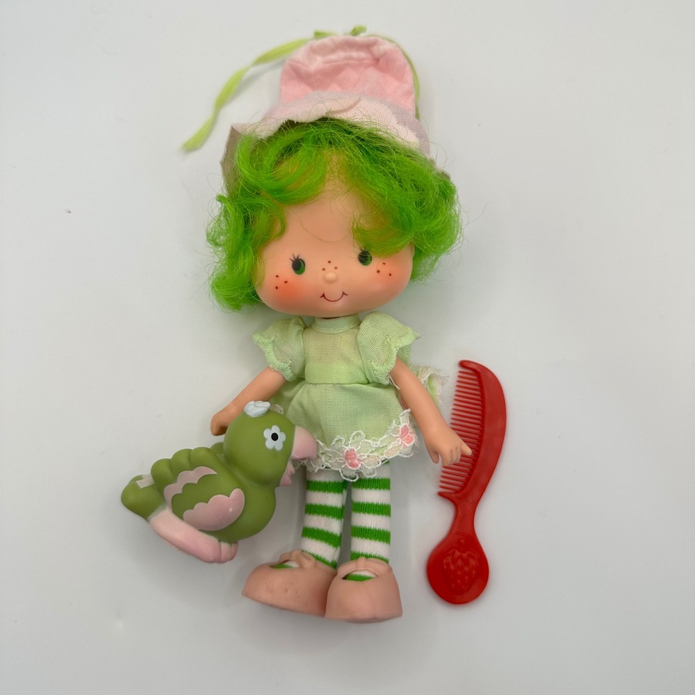Vtg 1982 Strawberry Shortcake Lime Chiffon Doll with Parfait Parrot & Comb 1980s